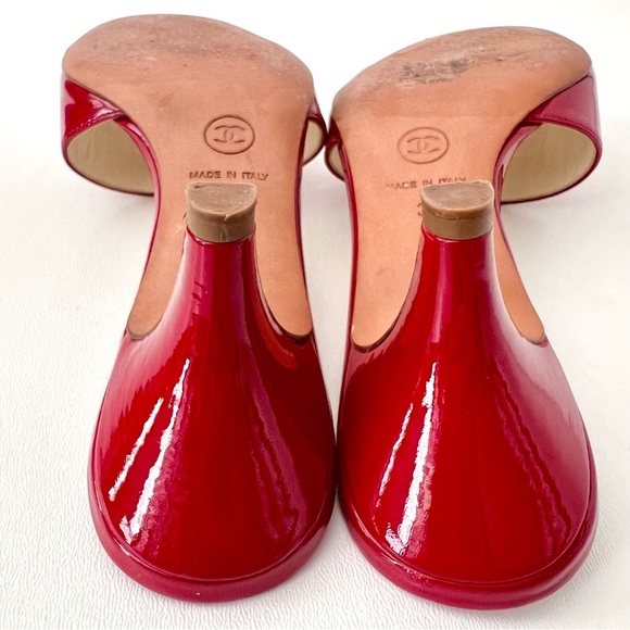 CHANEL || Red Patent Leather Silver CC Logo Kitten Heel Mule EU 36 - Picture 14 of 15